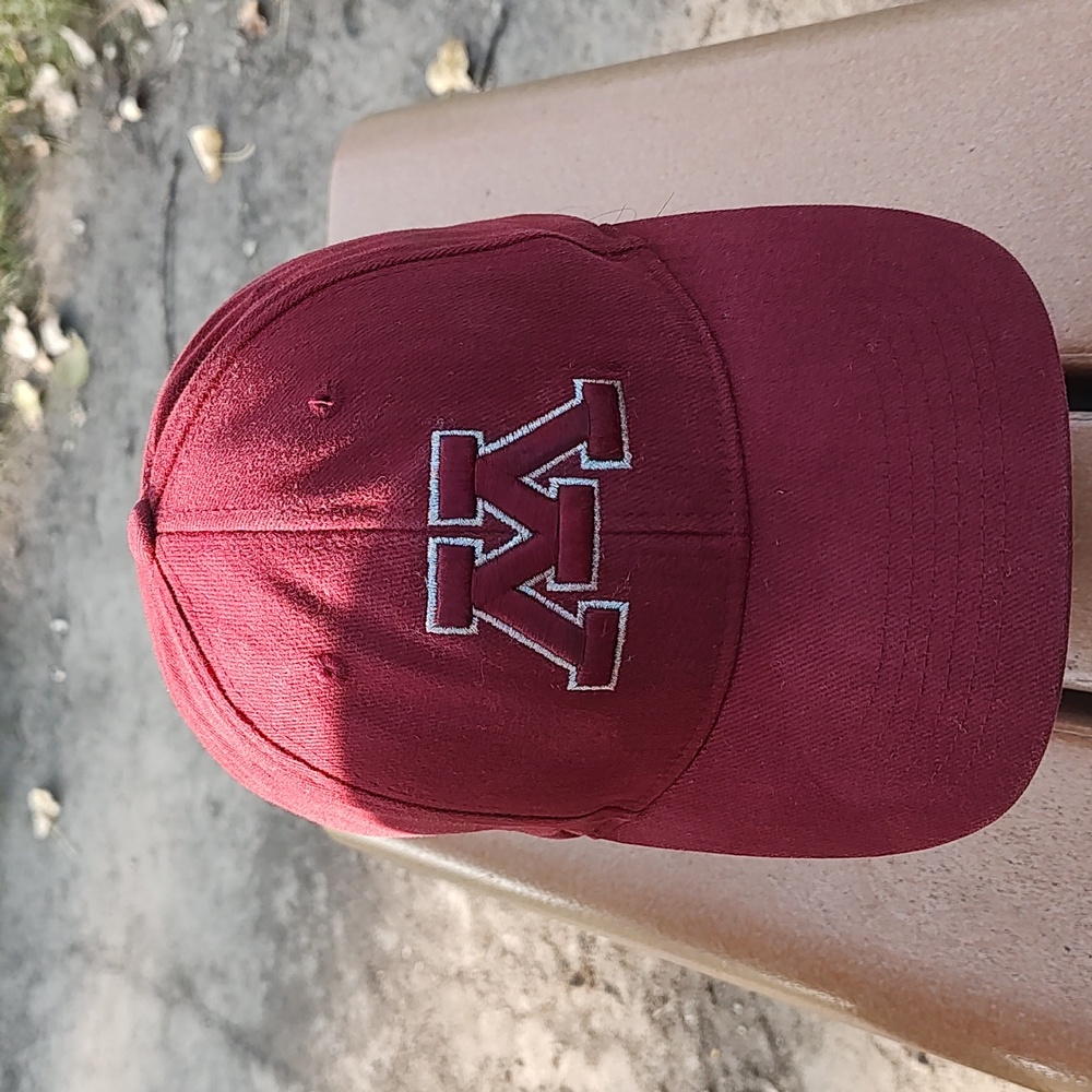 Minnesota Golden Gophers Strapback Logo Embroidered Hat Cap